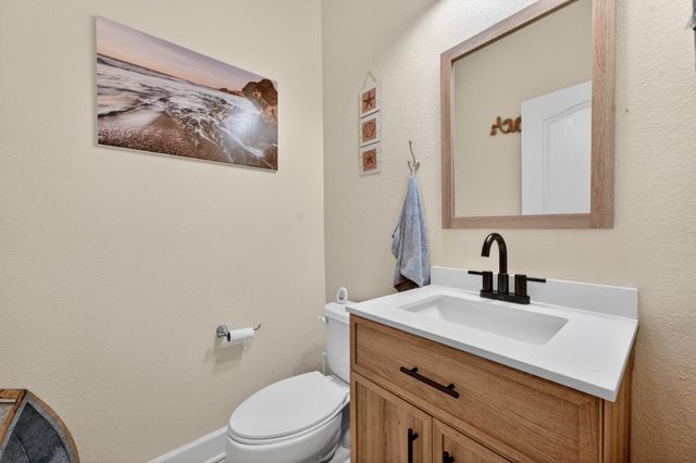 1404 High Noon Dr, Plumas Lake, CA 95961