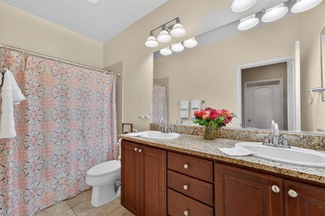 1404 High Noon Dr, Plumas Lake, CA 95961