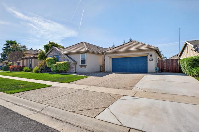 1404 High Noon Dr, Plumas Lake, CA 95961