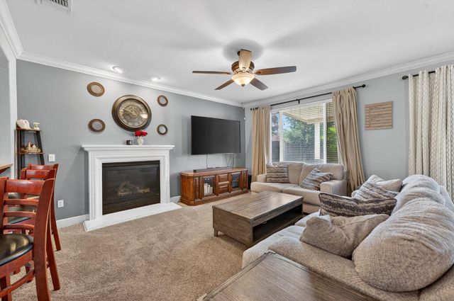 1404 High Noon Dr, Plumas Lake, CA 95961