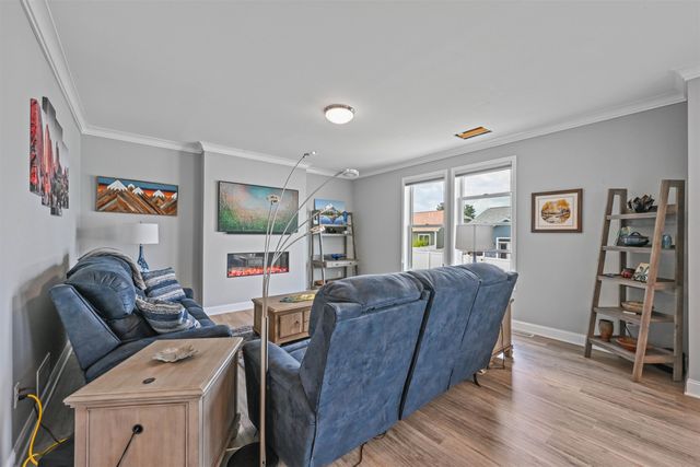 81 Leo Lane, South Burlington, VT 05403