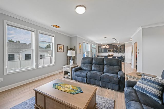 81 Leo Lane, South Burlington, VT 05403