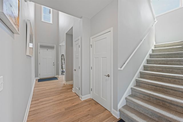 81 Leo Lane, South Burlington, VT 05403