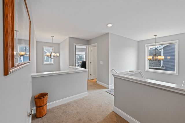 81 Leo Lane, South Burlington, VT 05403