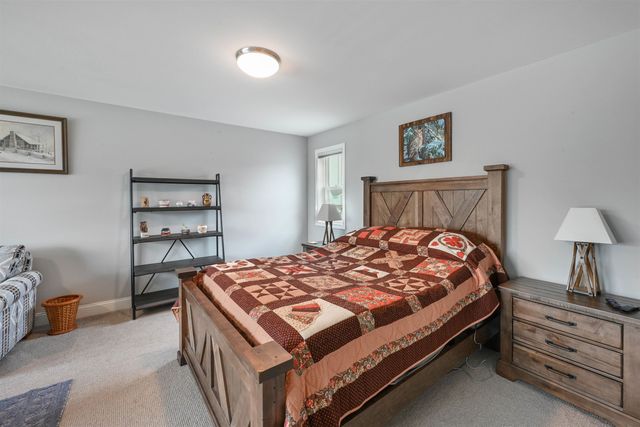 81 Leo Lane, South Burlington, VT 05403