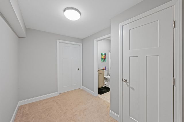 81 Leo Lane, South Burlington, VT 05403