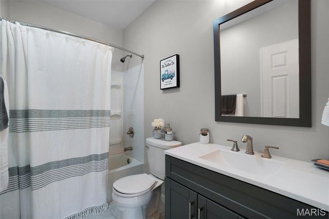 51 Champion Circle, Troy, MO 63379