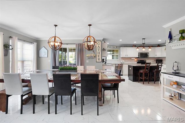 51 Champion Circle, Troy, MO 63379