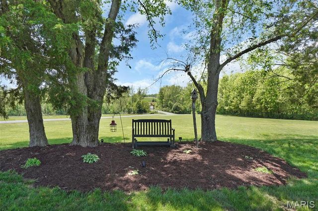 51 Champion Circle, Troy, MO 63379