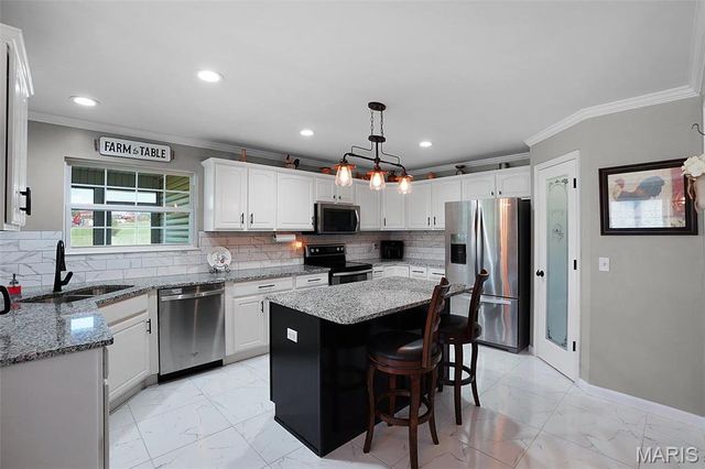 51 Champion Circle, Troy, MO 63379