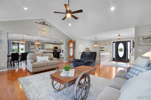 51 Champion Circle, Troy, MO 63379
