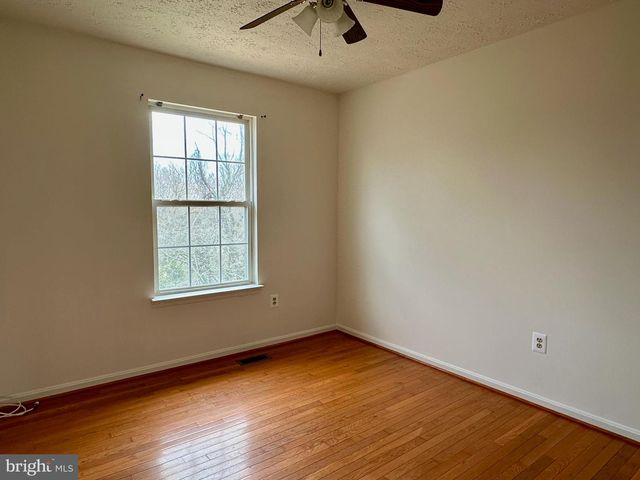 2100 COUNTRY PINES CT, Waldorf, MD 20601