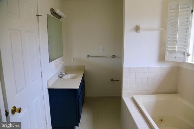 2100 COUNTRY PINES CT, Waldorf, MD 20601