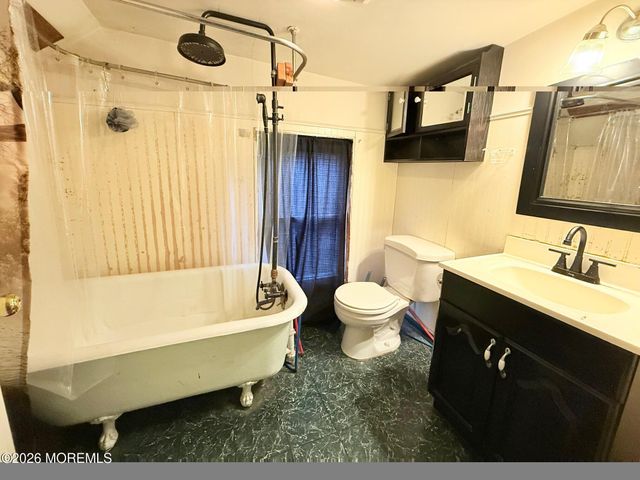 17 Maple Avenue, New Egypt, NJ 08533