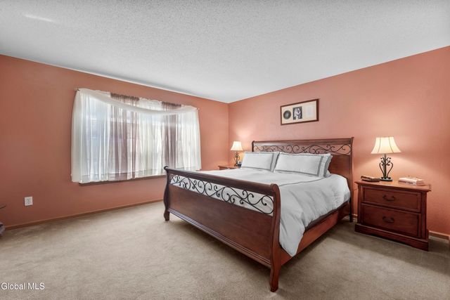 132 Hudson Pointe Boulevard, Queensbury, NY 12804