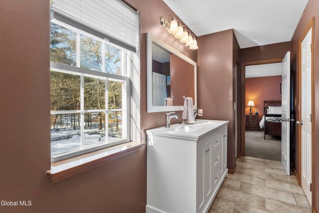 132 Hudson Pointe Boulevard, Queensbury, NY 12804