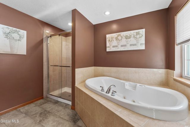 132 Hudson Pointe Boulevard, Queensbury, NY 12804