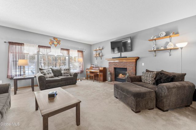 132 Hudson Pointe Boulevard, Queensbury, NY 12804