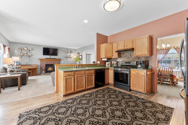 132 Hudson Pointe Boulevard, Queensbury, NY 12804