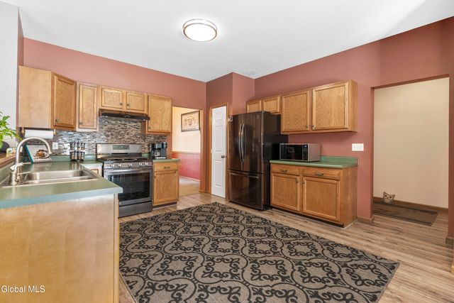 132 Hudson Pointe Boulevard, Queensbury, NY 12804