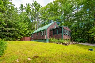 13 Twin Oaks Road, Sutton, NH 03221