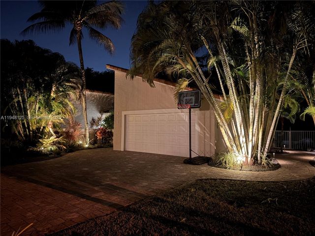 423 NW 48th Ave, Deerfield Beach, FL 33442