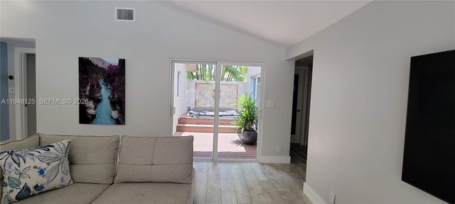 423 NW 48th Ave, Deerfield Beach, FL 33442