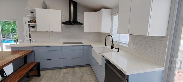 423 NW 48th Ave, Deerfield Beach, FL 33442