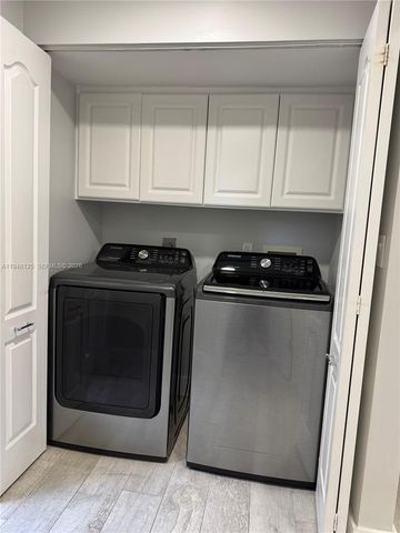 423 NW 48th Ave, Deerfield Beach, FL 33442