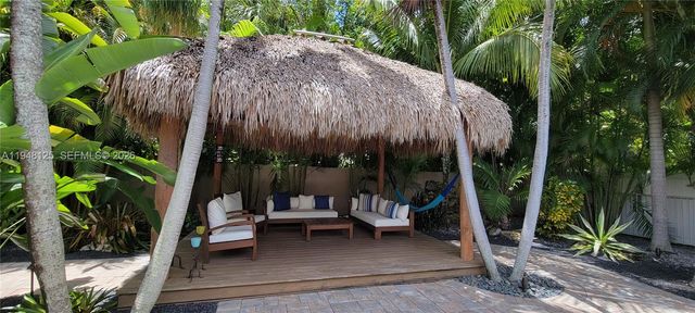 423 NW 48th Ave, Deerfield Beach, FL 33442