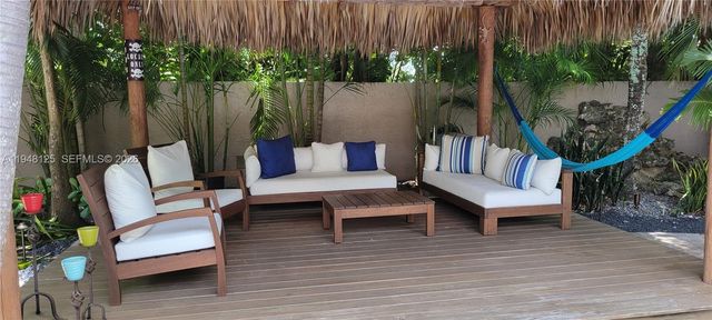 423 NW 48th Ave, Deerfield Beach, FL 33442