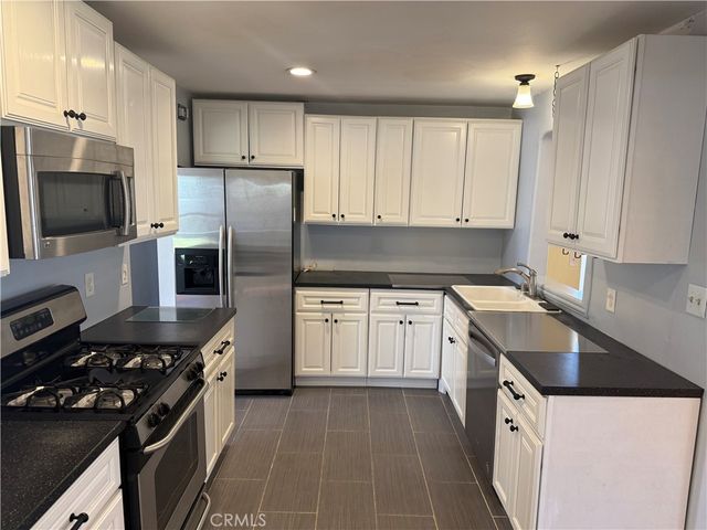 600 E Ash Street, Brea, CA 92821