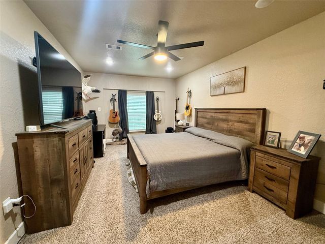 111 Mimosa, Lake Jackson, TX 77566