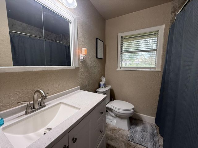 111 Mimosa, Lake Jackson, TX 77566