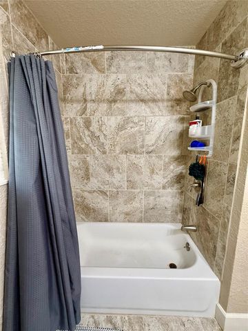 111 Mimosa, Lake Jackson, TX 77566