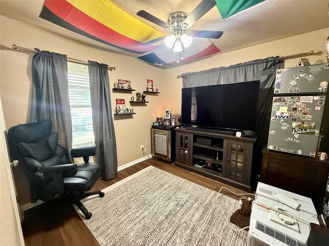 111 Mimosa, Lake Jackson, TX 77566