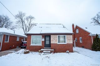 8467 Riverview Street, Dearborn Heights, MI 48127