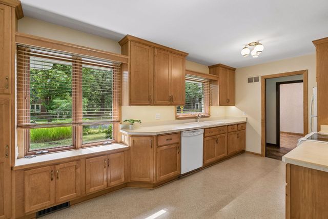 2024 Drew Avenue S, Minneapolis, MN 55416