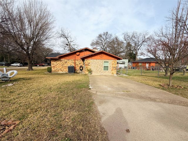 1226 Linkwood Lane, Lancaster, TX 75146