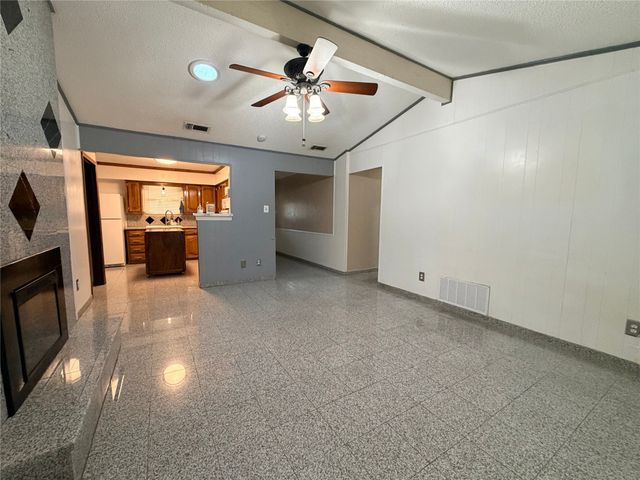 1226 Linkwood Lane, Lancaster, TX 75146