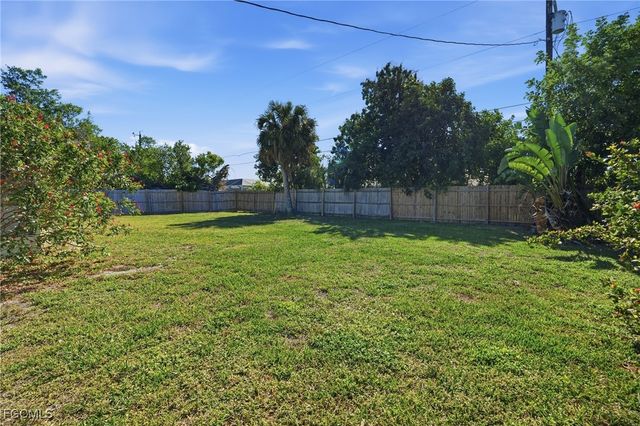 446 El Dorado PKWY E, Cape Coral, FL 33904