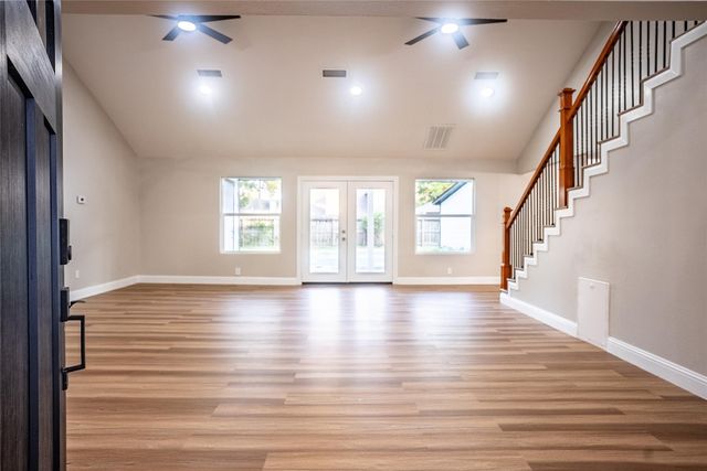 5119 Green Springs Drive, Houston, TX 77066