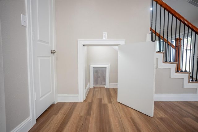 5119 Green Springs Drive, Houston, TX 77066