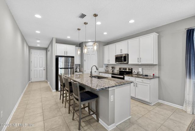 2305 LINCOLN SENDERO Trail, Jacksonville, FL 32218