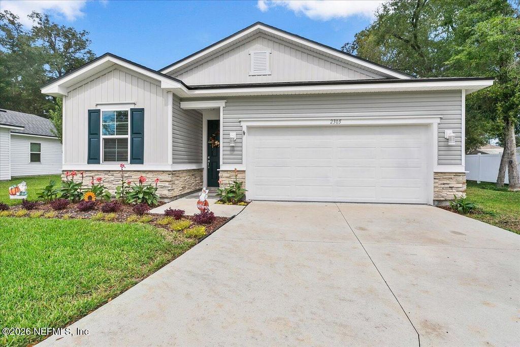 2305 LINCOLN SENDERO Trail, Jacksonville, FL 32218