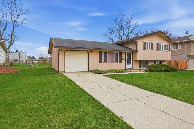 1133 Perth Drive, Schaumburg, IL 60194