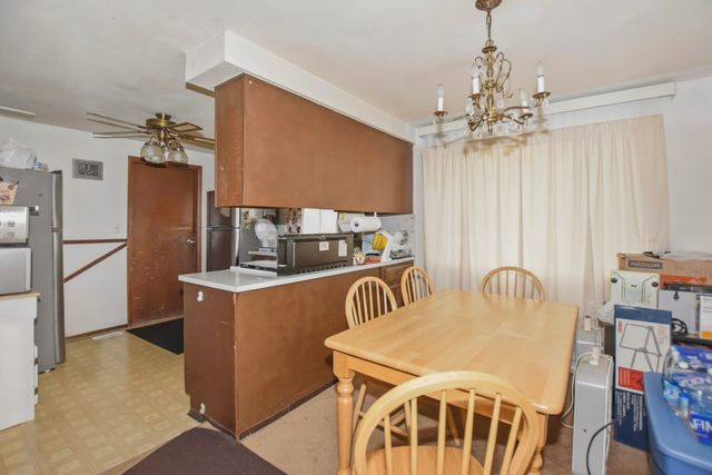 1133 Perth Drive, Schaumburg, IL 60194