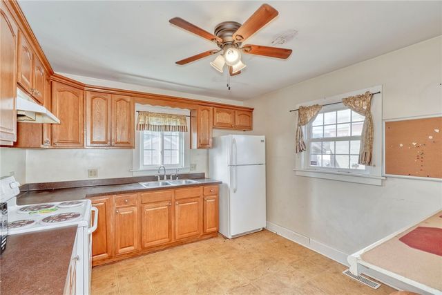 63 Manchester Street, Rochester, NY 14621