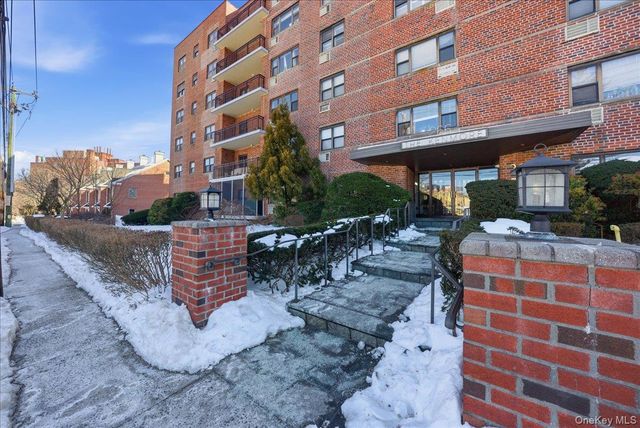 266 Pelham Road 4E, New Rochelle, NY 10805