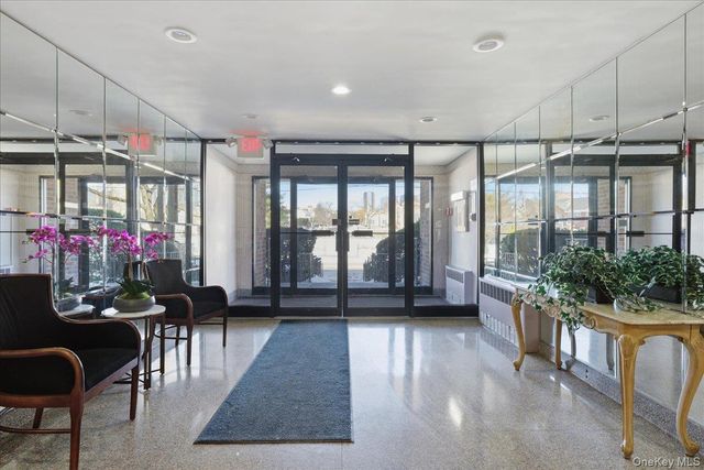 266 Pelham Road 4E, New Rochelle, NY 10805